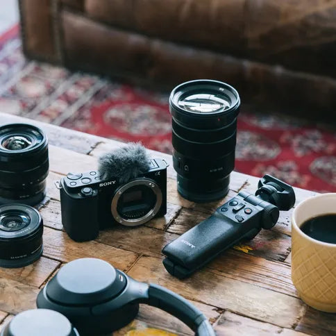 Sony ZV-E10 + 16-50mm